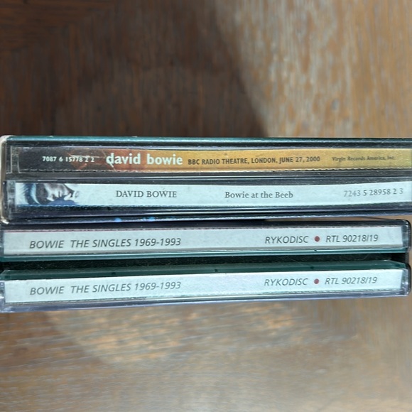 5 David Bowie CDS: Limited Edition Bowie at the Beeb +  Bowie, The Singles - Picture 13 of 16